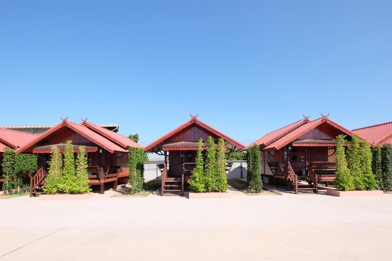 Prakaithong Hotel Amphoe Sawang Daen Din Exterior photo
